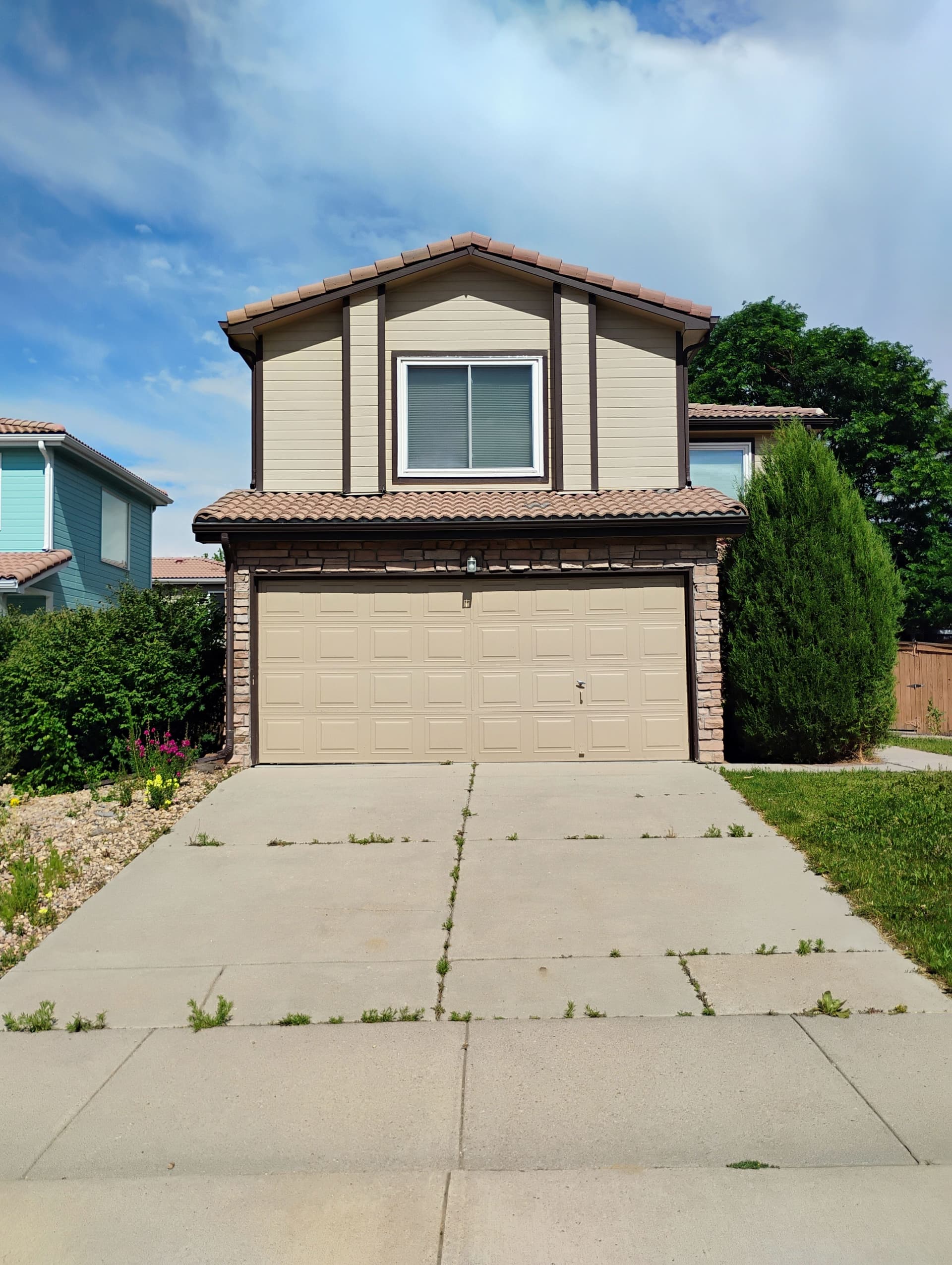 Gallery photos for Leaky Tile Roof Fixed Before the Damage Could Spread: Image #2