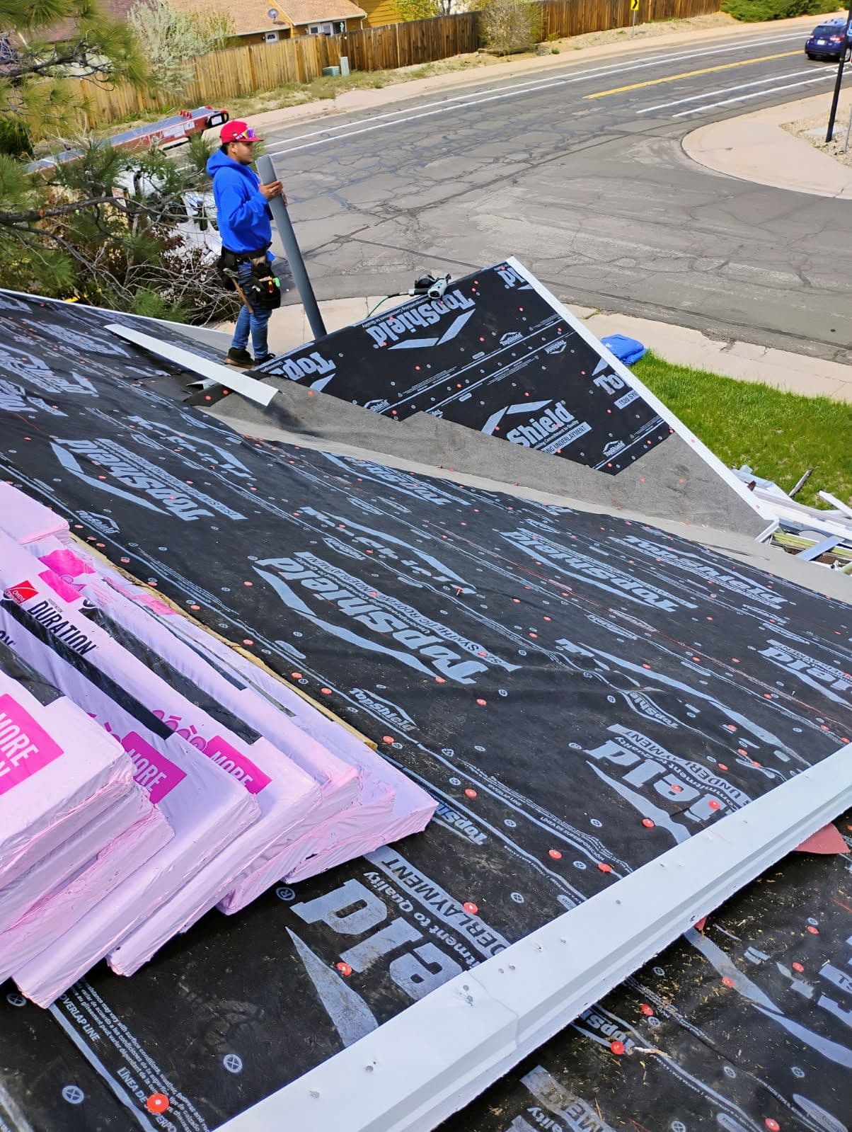 Expert Roof Replacement in Action WQ Shingle Upgrade